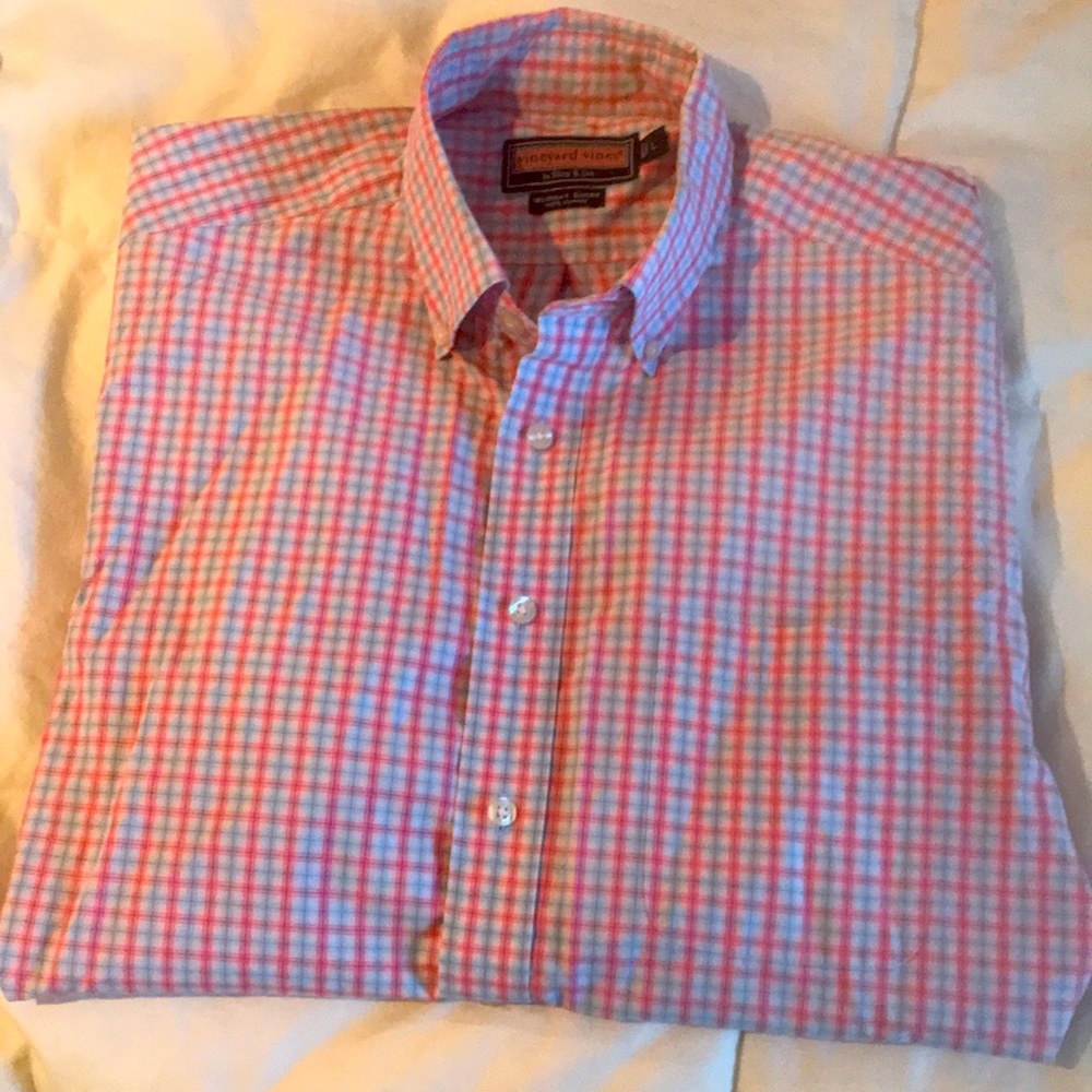 Vineyard vines size large men’s button down shirt.